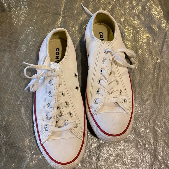 Converse - Picture 2 of 2
